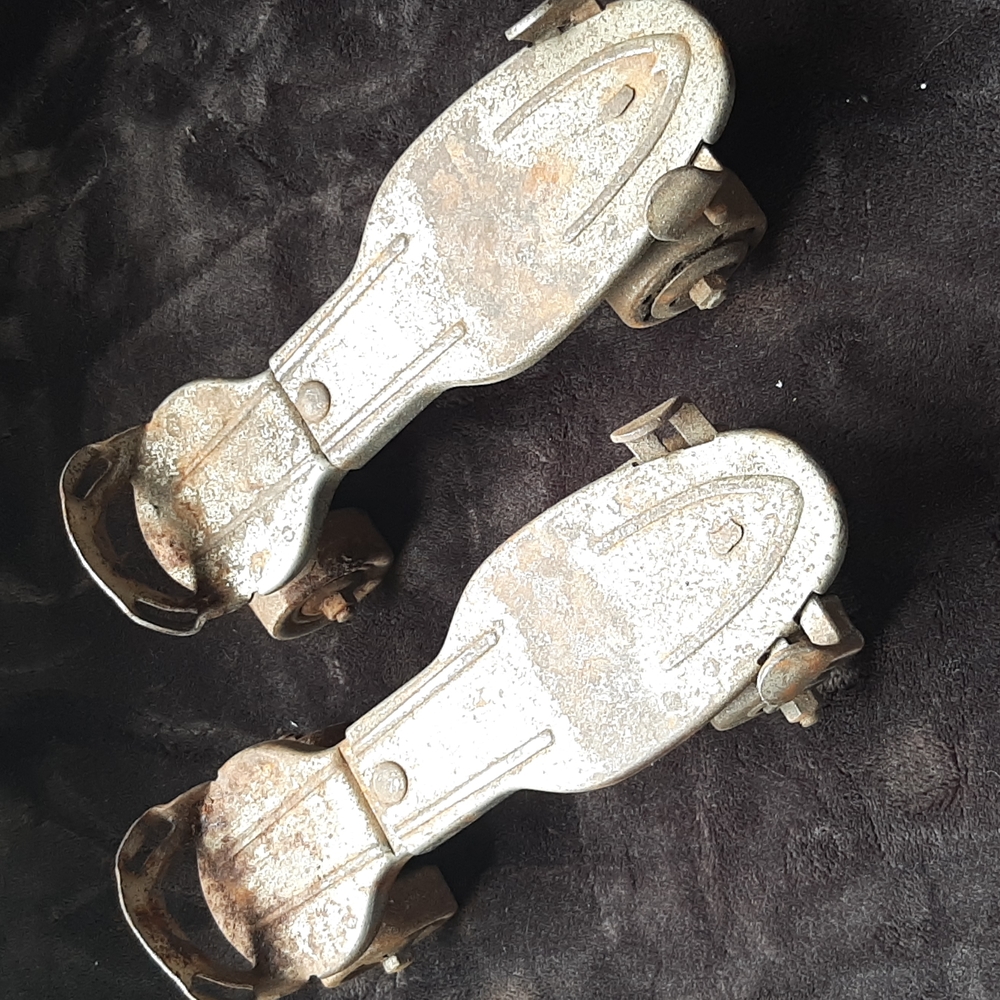Vintage metal skates